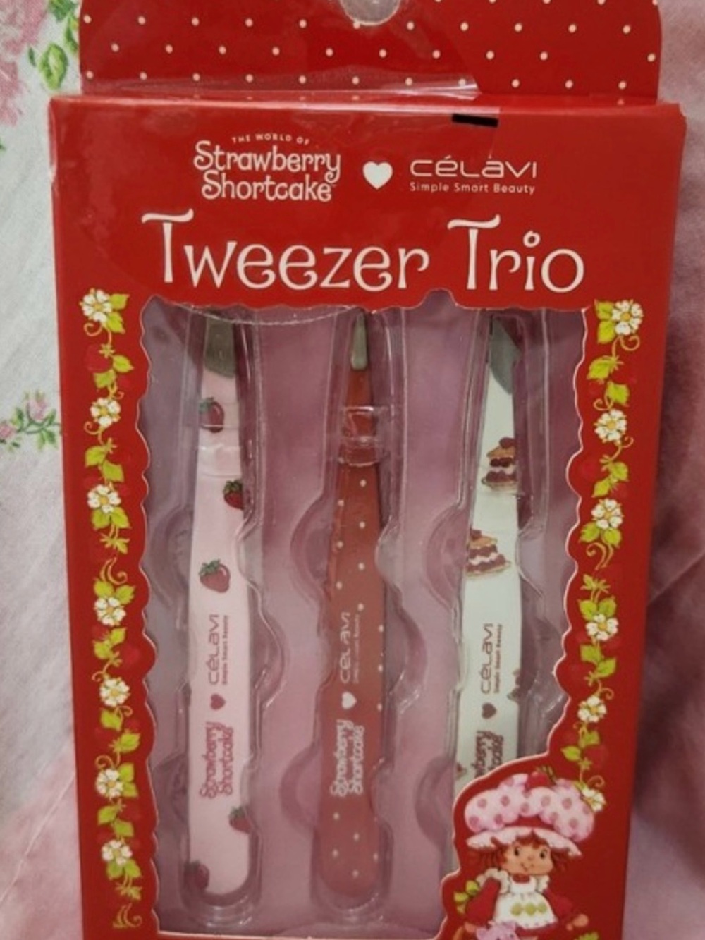 Célavi x Strawberry Shortcake Tweezer Trio - Pink/Brown/White